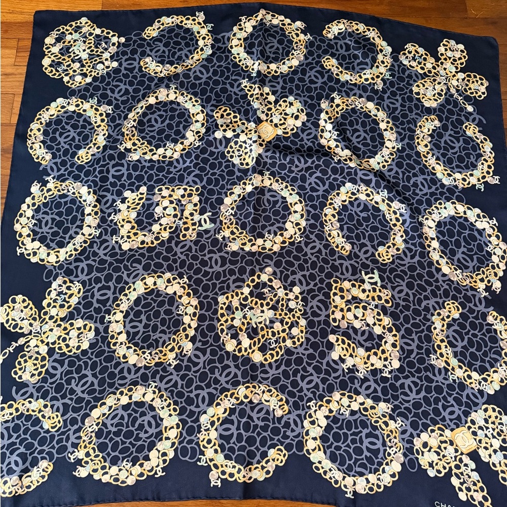 Chanel Coco No. 5 Midnight Blue and Gold Silk Scarf. - Picture 6 of 10